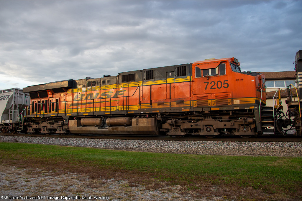 BNSF 7205 